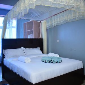 Brimak Hotel